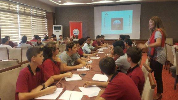 Anadolu Vakfı İşbirliği ile "Sosyal Girişimci Gençler" Semineri Düzenlendi