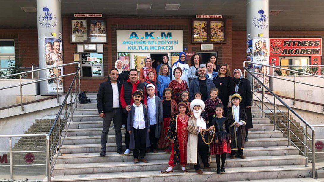  Haki Yener İlkokulu 3. Ulusal Nasreddin Hoca Fıkra Canlandırma Yarışmasında Finalde 